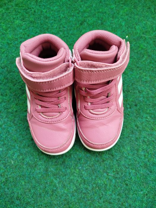 Продавам детски обувки