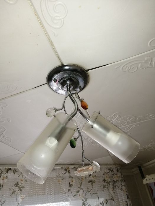 Продам люстры в хорошем состоянии