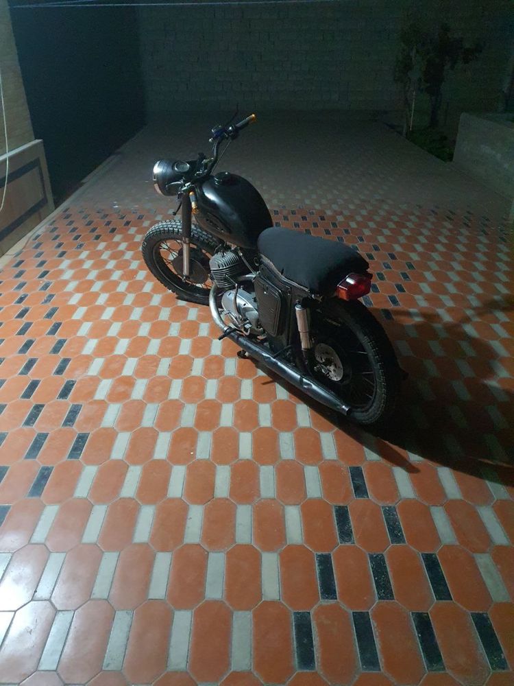 Mototsikl иж 2 сотилади