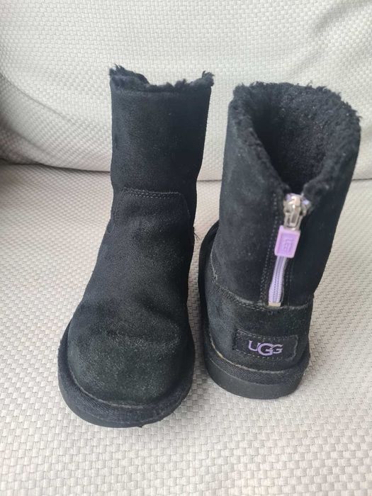 Cizme fete UGG marimea 31