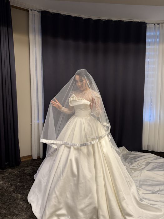 Келин койлак 2 соат кийилган факат мехмонхона ичида