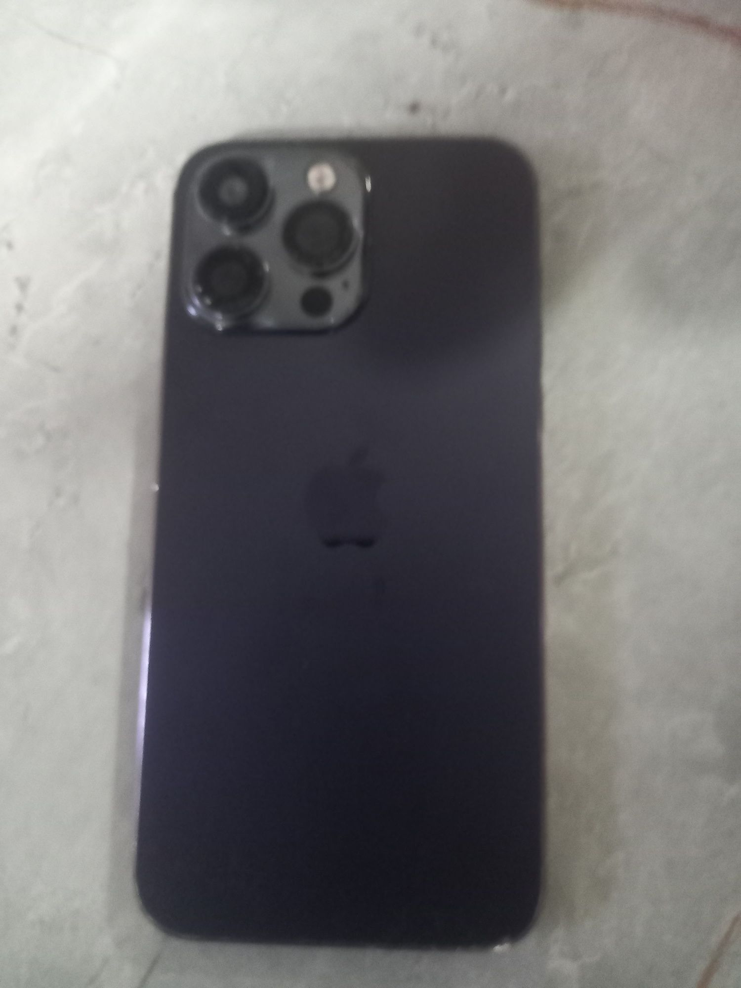 Apple 14 pro maks