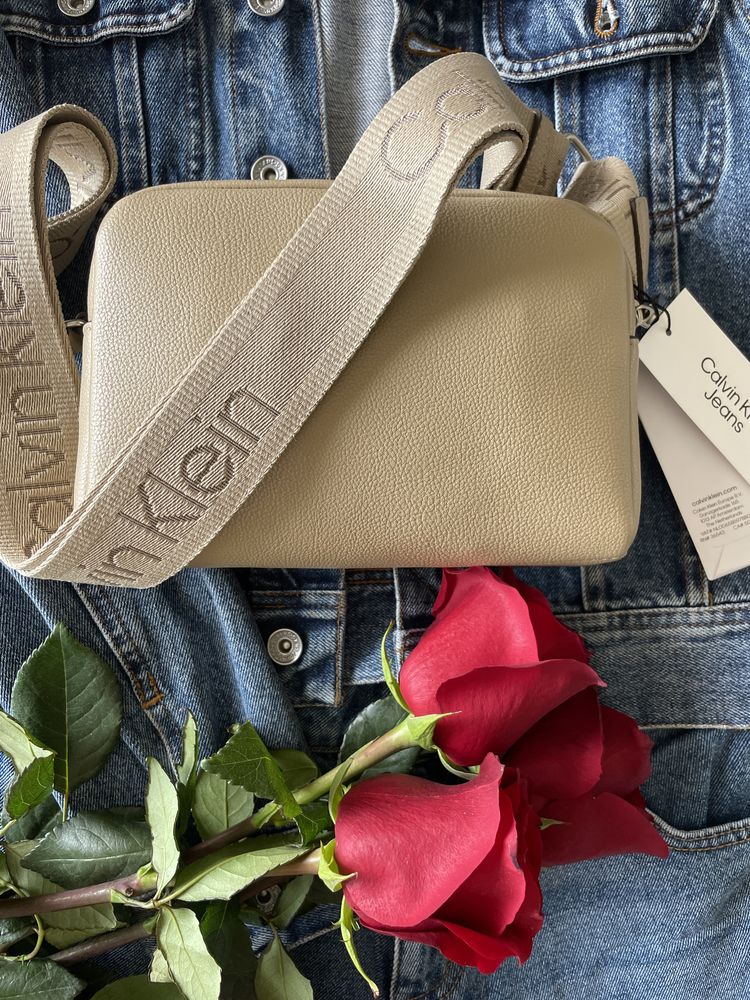 Дамска чанта Calvin Klein