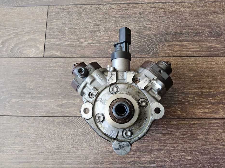 Части за шкода октавия 3,табло за ауди А8 ,и  Bmw x5 f 15 3000.d 2018