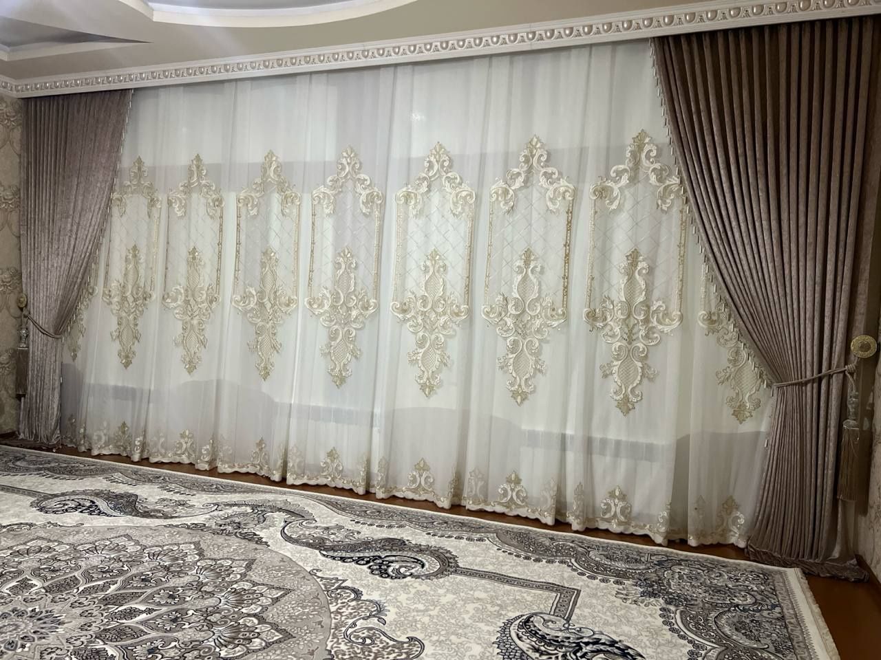 Спальный парда+зал+эшикди пардалари билан сотилади