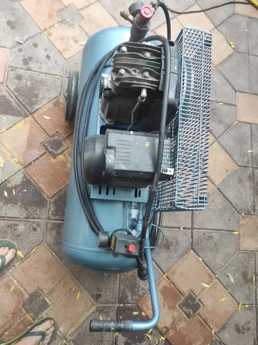Compresor aer profesional de 100 lmade Germania