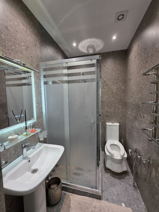 Квартира продаётся новостройка Чиланзар 10 квартал 2/9/9 меб тех медиа