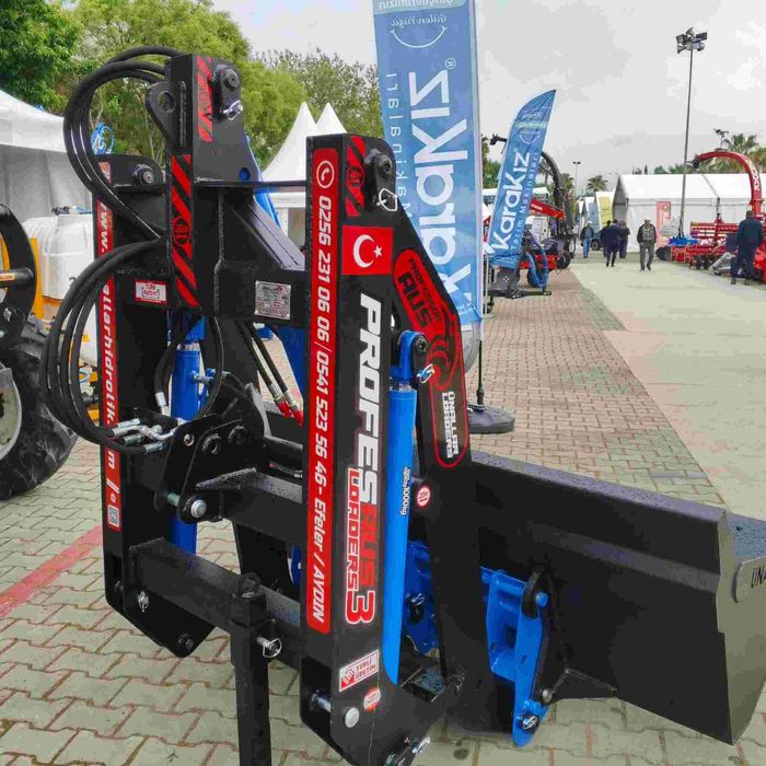 Incarcator pe tiranti 1300 kg 3.5 m pentru tractor 50 - 80 cp | Prof3