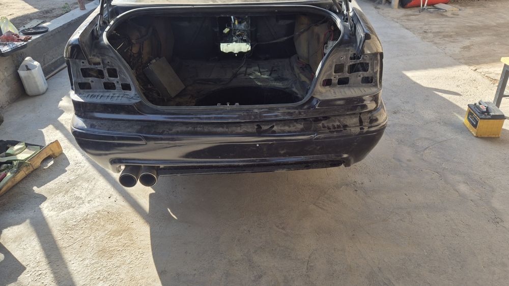 Продам бампер от бмв е39