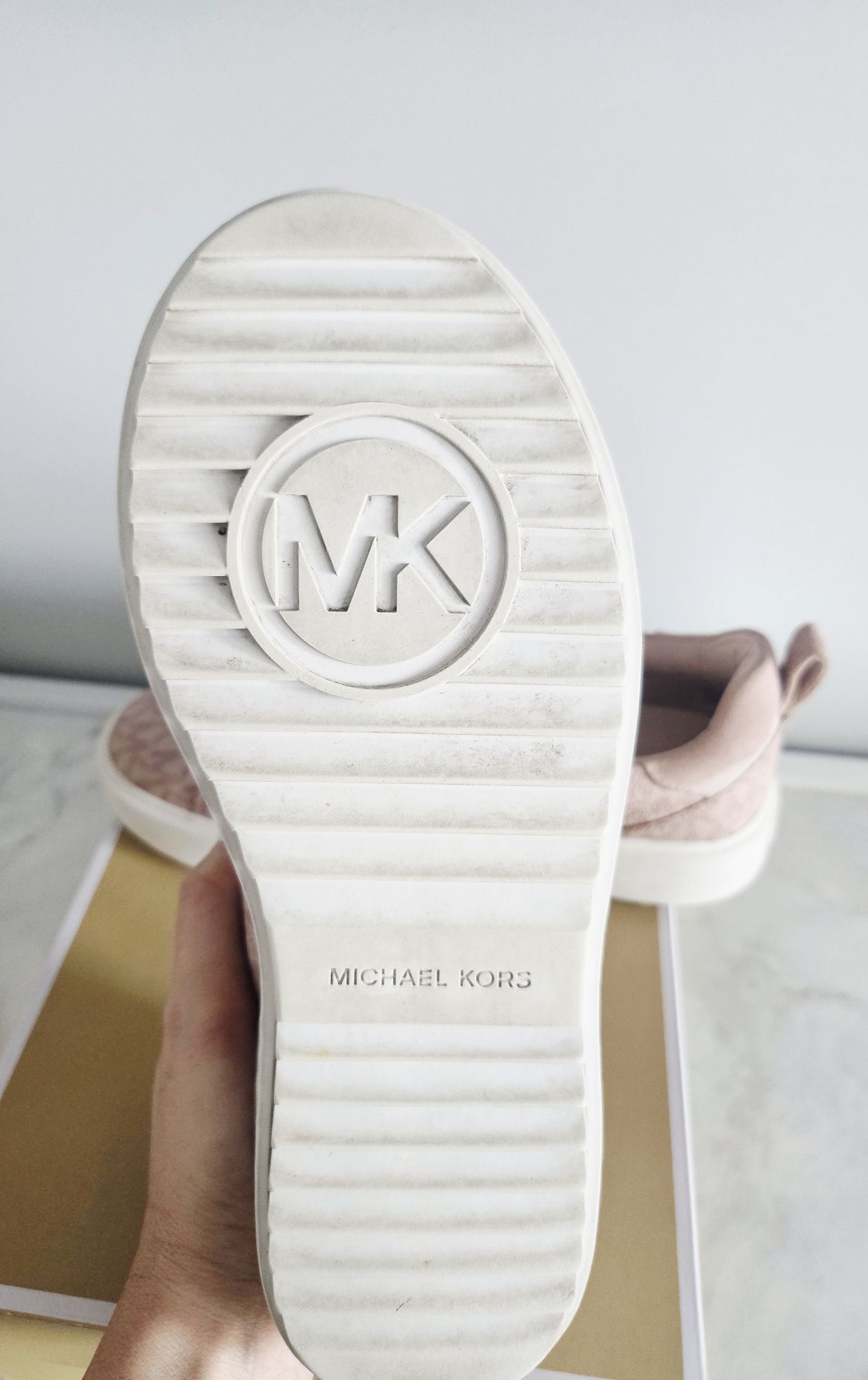 Кецове от естествена кожа MK