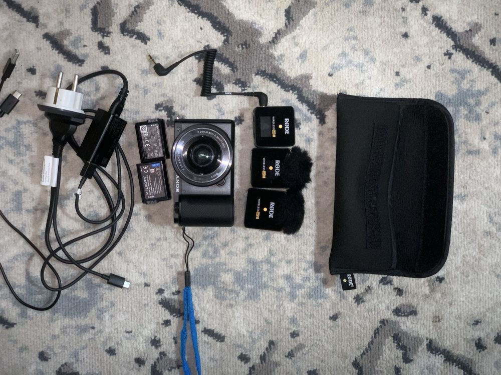 SONY ZV E 10 4k mikrofon rode +1 batareka