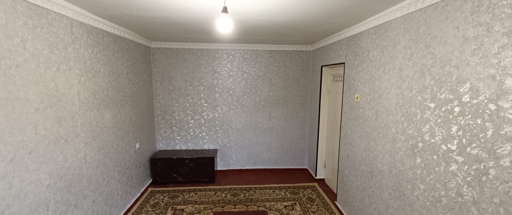 Bezmakler Yunusobod tumanida 1 xona (2 x qilingan) uy ijaraga beriladi
