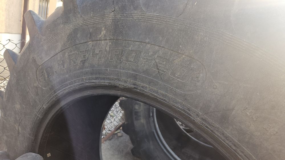 18.4R34 Mitas...