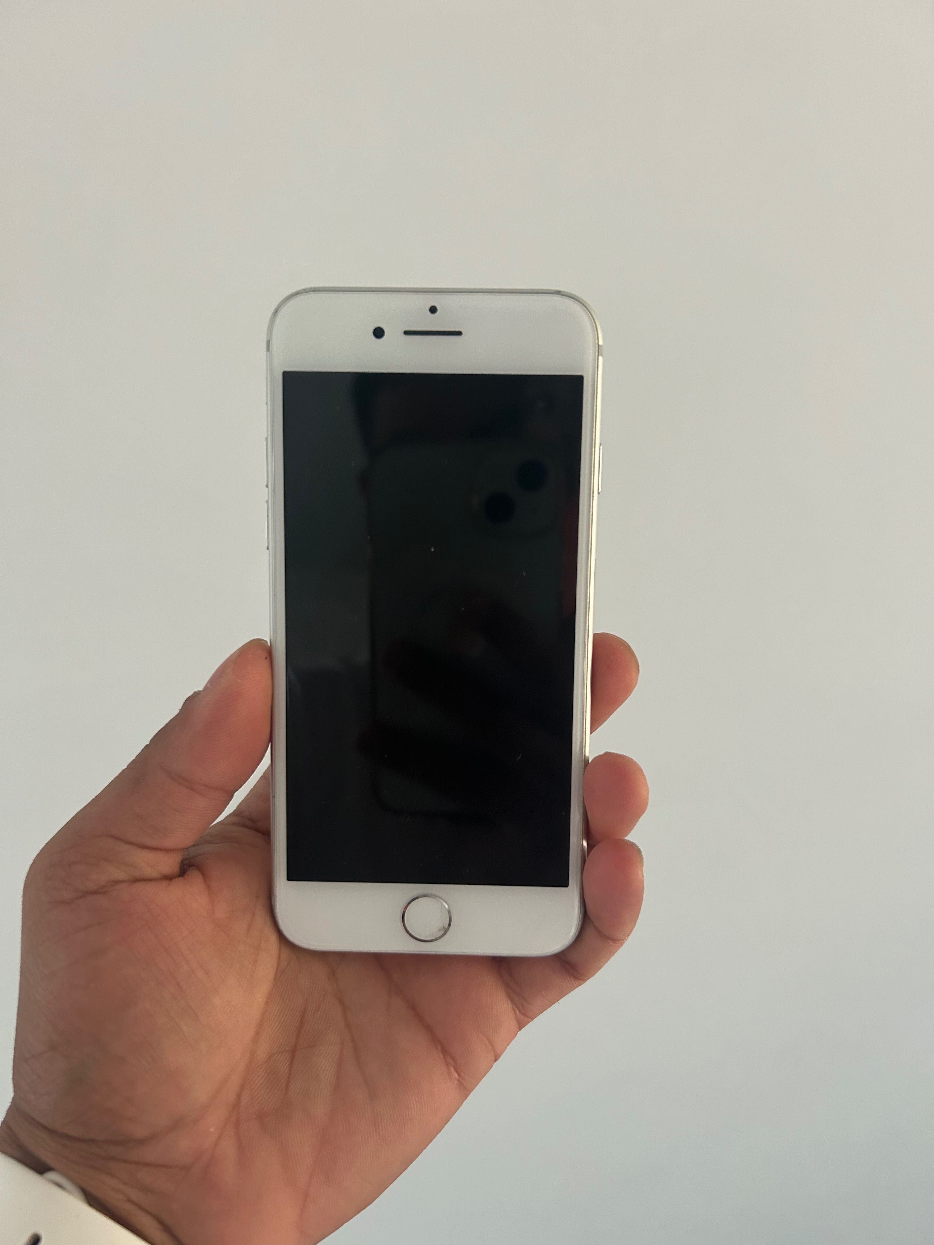 iPhone 7 Silver 64GB