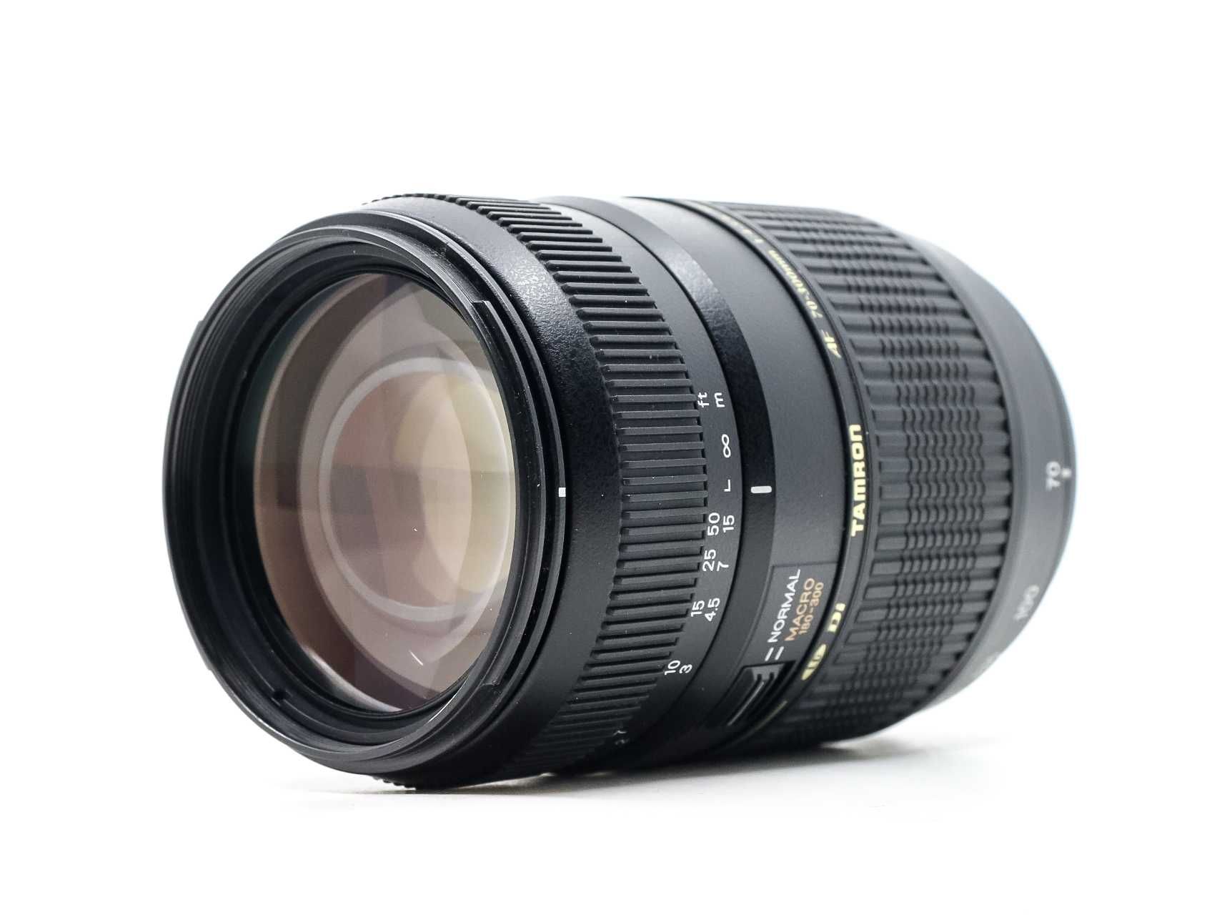 Obiectiv foto NIKON