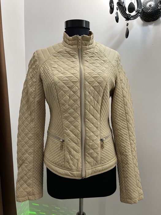 Jacheta geaca  matlasata bej