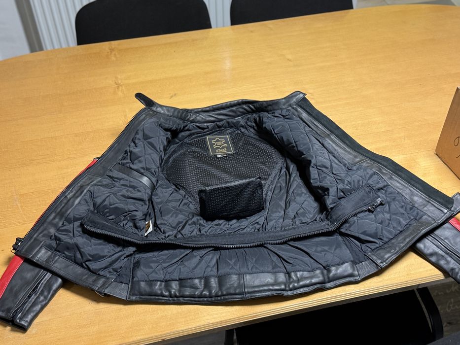 Geci piele Moto 42 si 54 marimi , sunt NOI