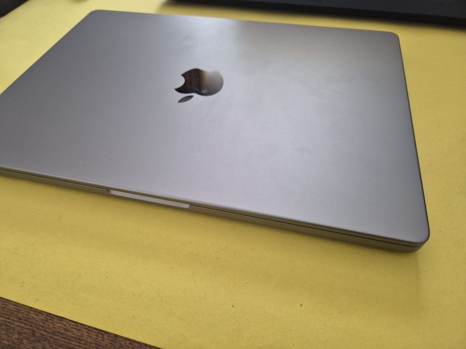 Macbook Pro M1, 14 inch, 16 GB RAM stare excelenta
