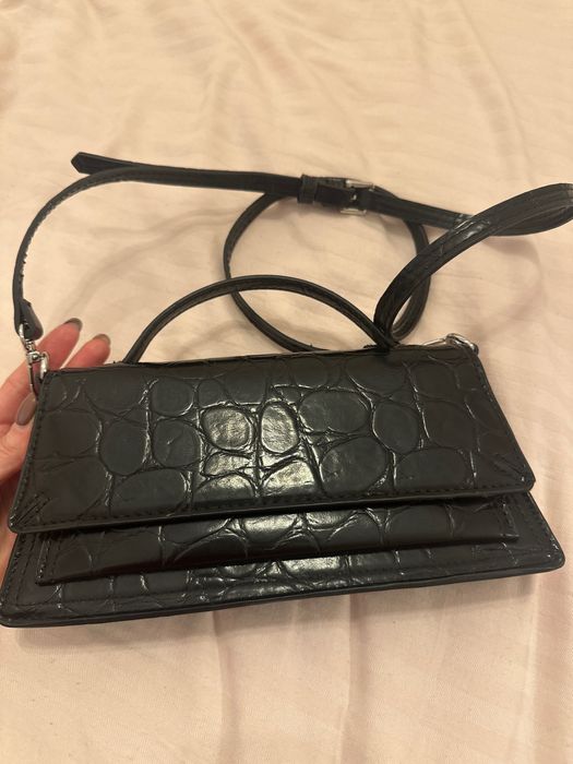 Черна чанта нова ZARA