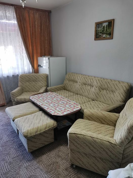 Мебели, много запазени