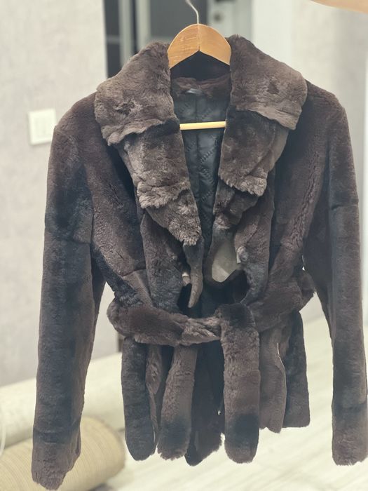 Продам Шубу  Мутон р. 42