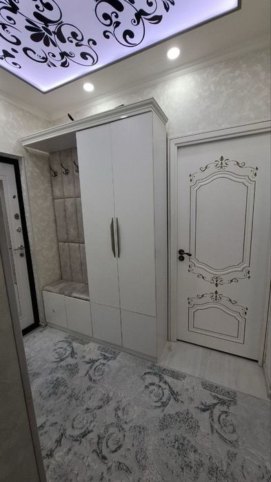 Срочно ижарага берилади 3 хона Васход 3- етаж