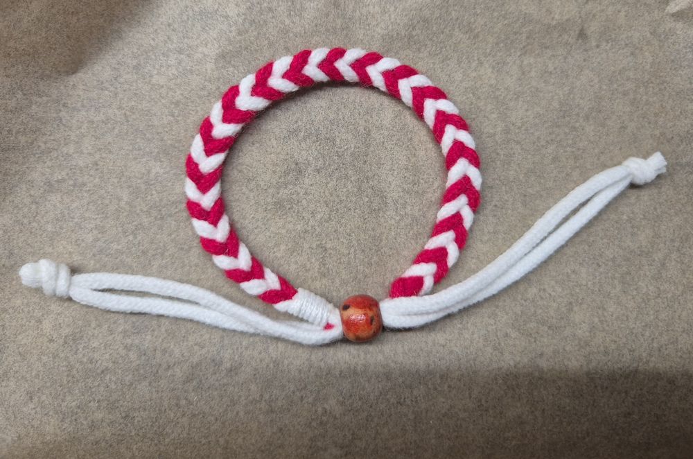 Мартеници ръчна изработка НА ЕДРО