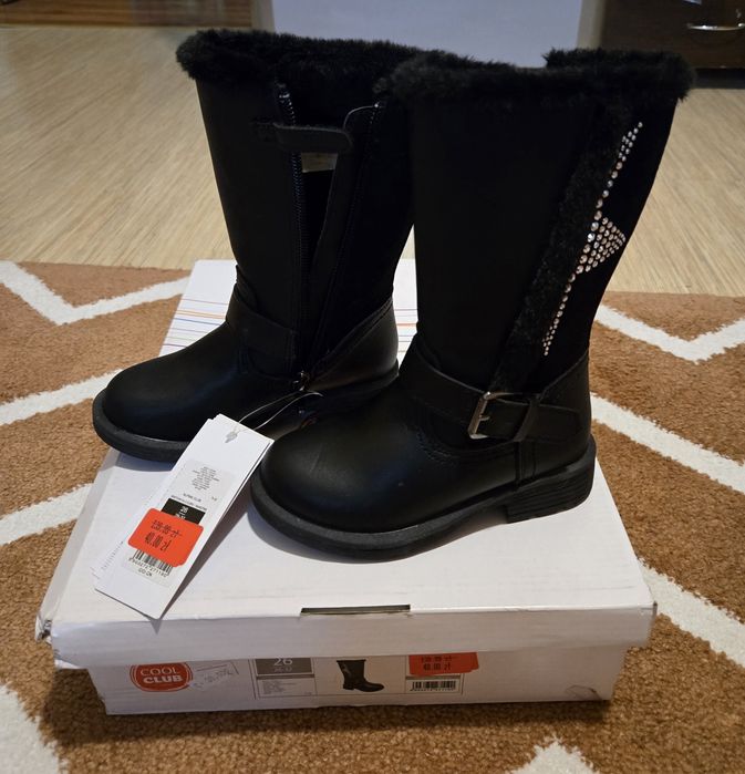 Нови ботуши момиче 26 номер