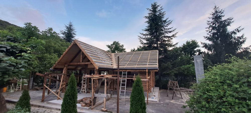 Сase ecocaldurose din bustean intreg