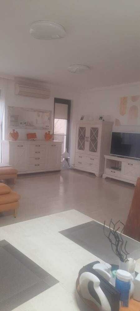 Продава се Къща в Поморие - 363 кв.м за 1502 €/кв.м - Снимка #3