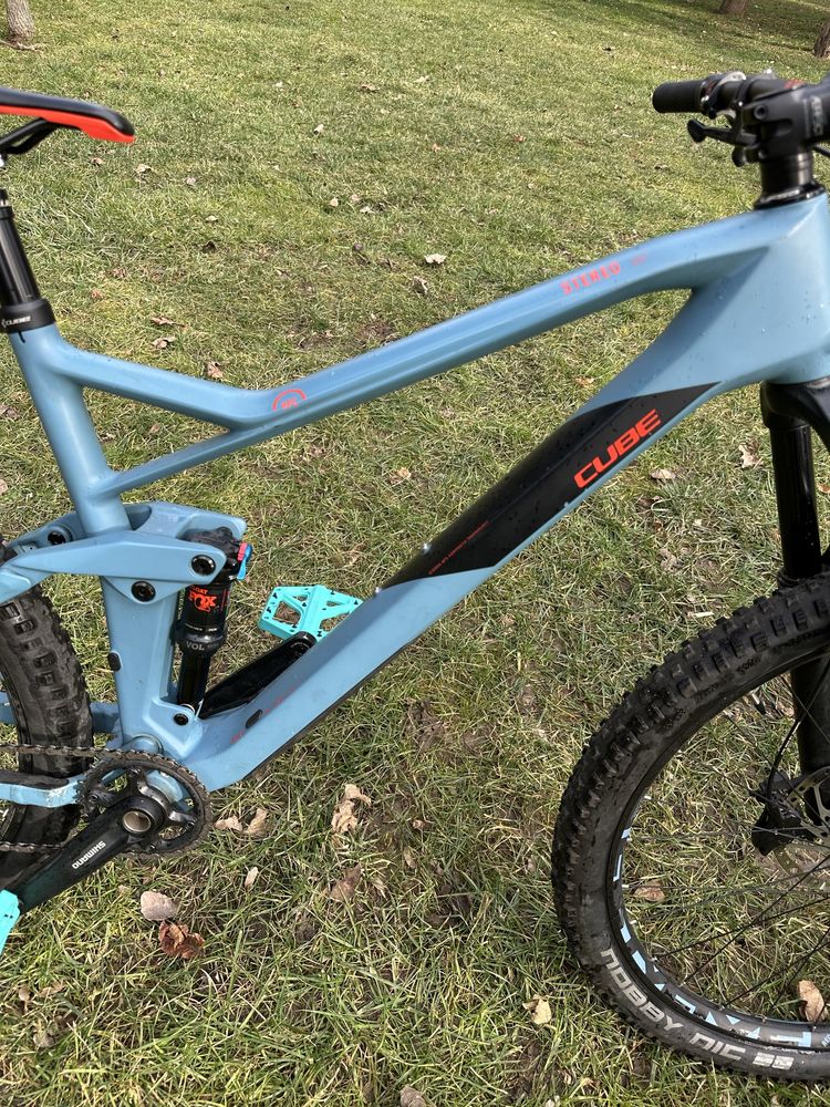 Bicicleta Cube Stereo 140 HPC Race.