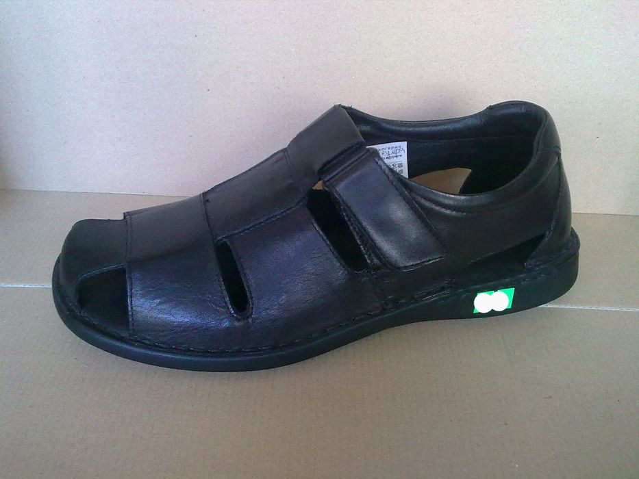 Продава обувки чехли сандали естествена кожа