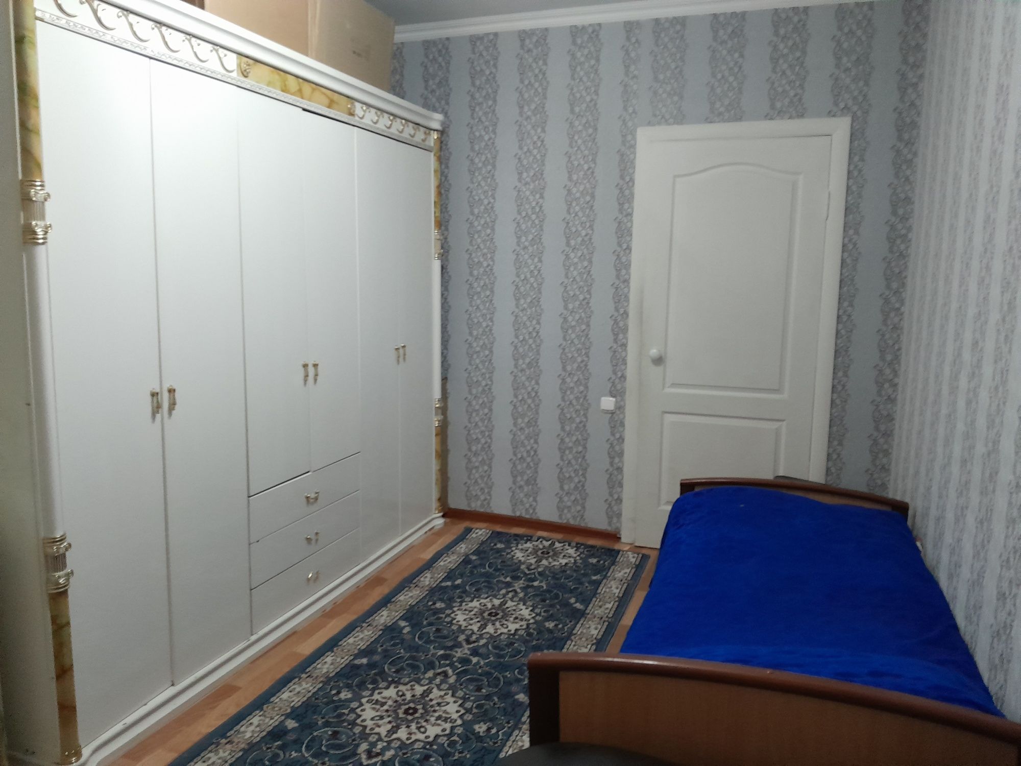 Срочно продам 2х комнатную квартиру в районе Новостройки.