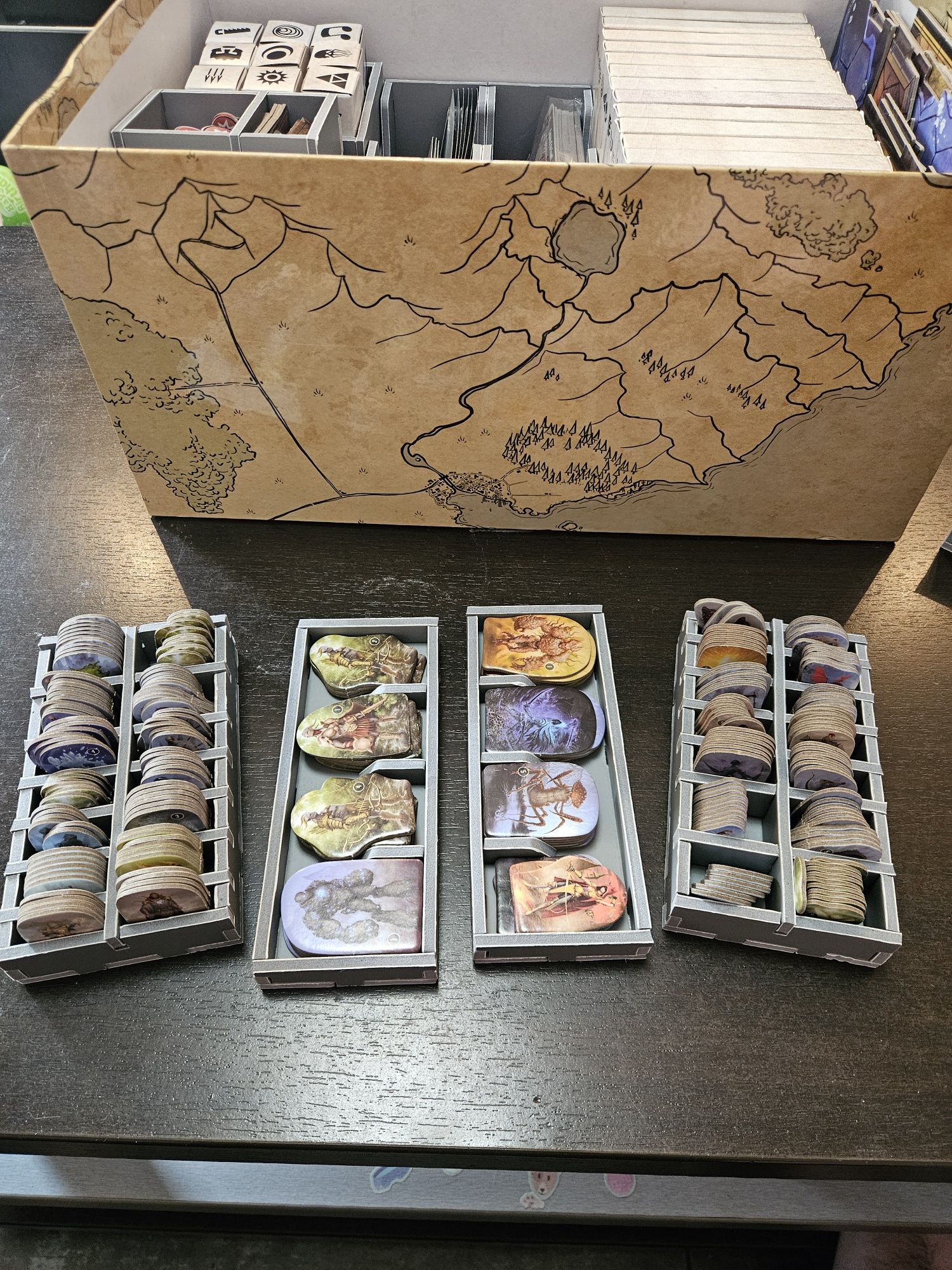 Настолна игра Gloomhaven
