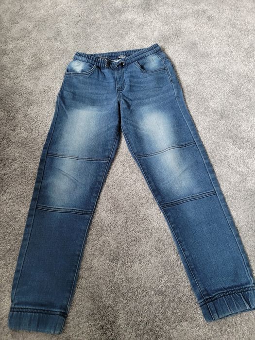 Vand pantaloni baieti, marimea 134/146 cm. Nr.buc.: 7