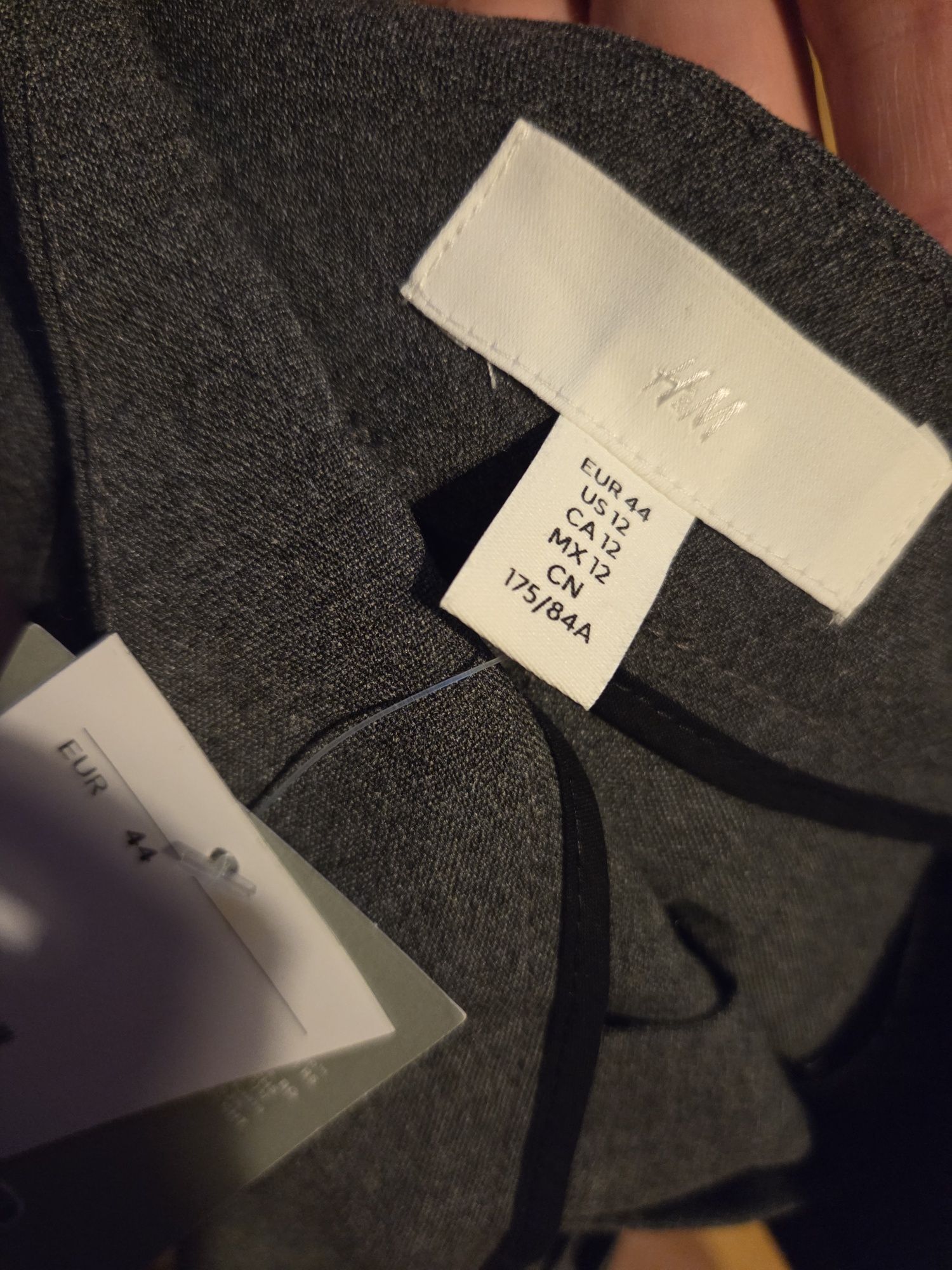 H&M сива плисирана къса пола