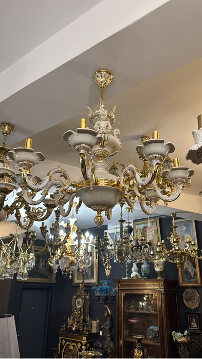 Candelabru bronz si portelan