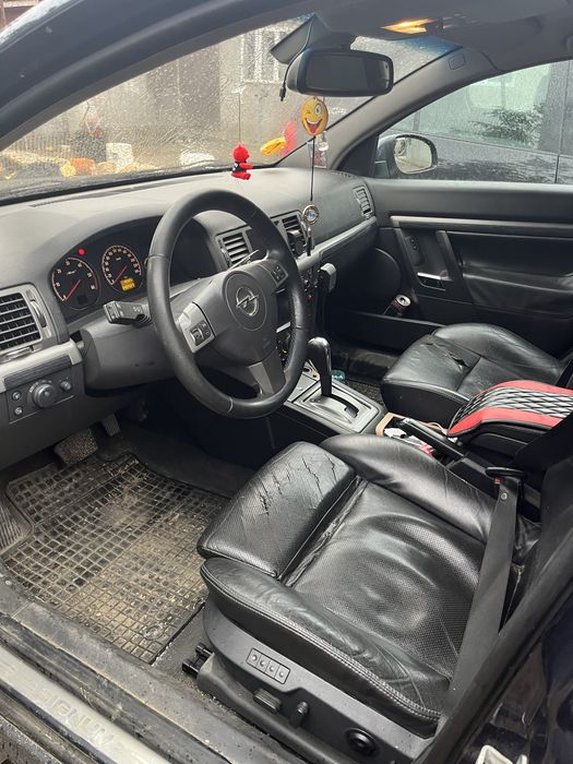 Opel Signum 1.9 TDI si Golf V