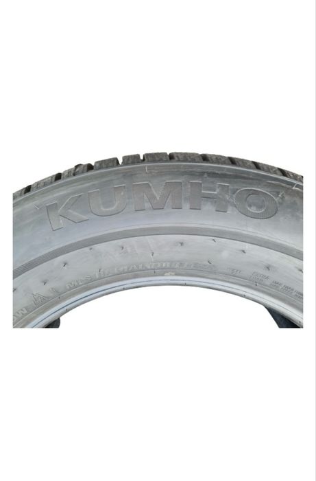 Продам новую зимнюю резину, комплект (4 колеса)