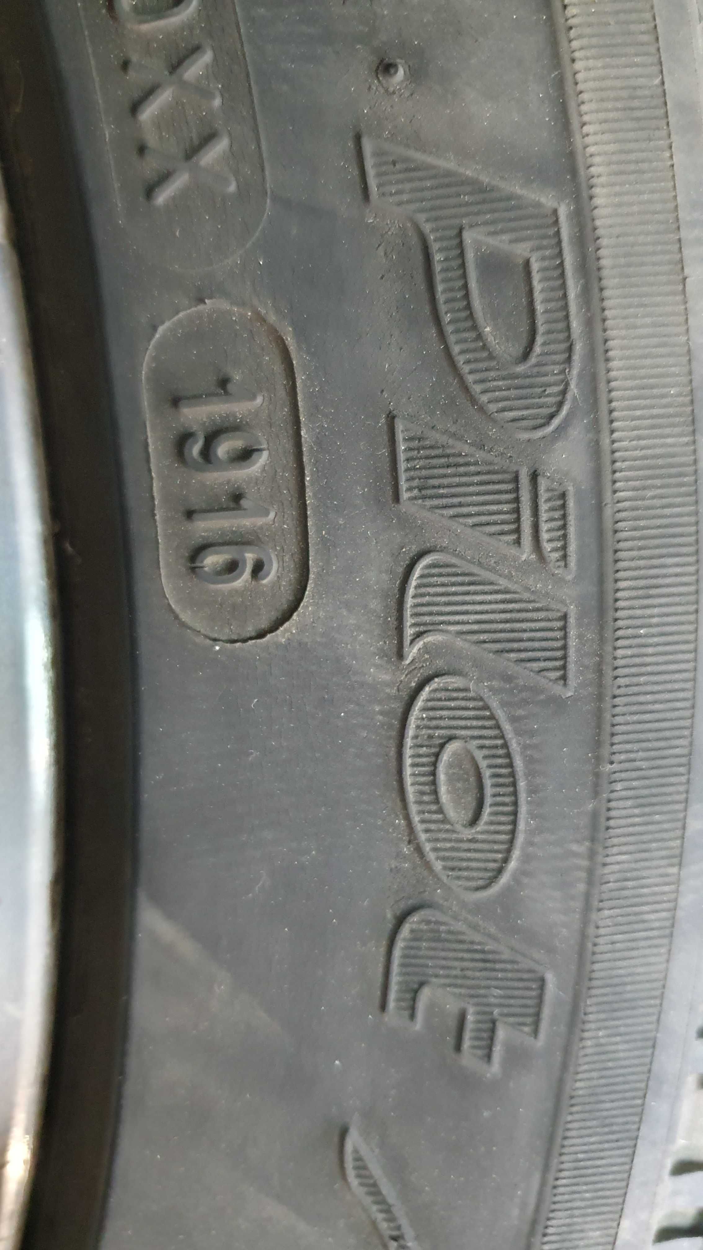 Michelin Alpine 235/45/18