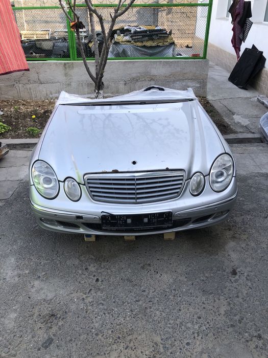 Запчасти на W211 мерседес