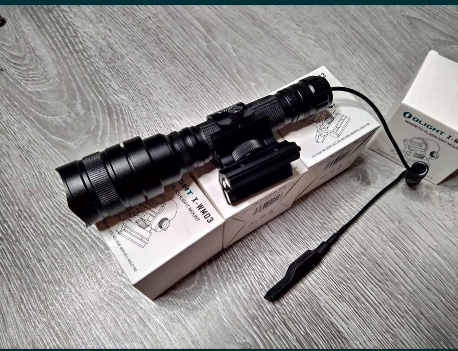 Suport Magnetic Olight XWM-03, Sistem Reglabil la Cei 3 Magneti!