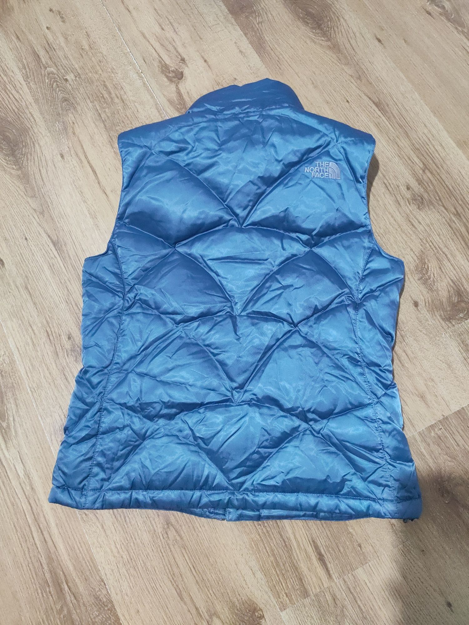 Vestă damă The North Face cu puf 550 mărimea S