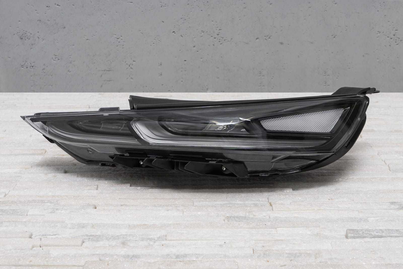 Комплект Фарове ляв + десен за HYUNDAI SANTA FE IV LED 2018 - 2024год.