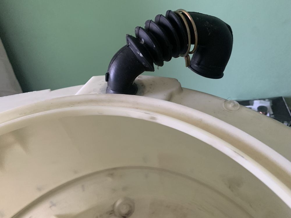 Whirlpool AWM 8105