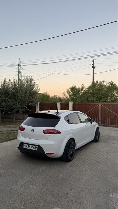Vând Seat Leon FR