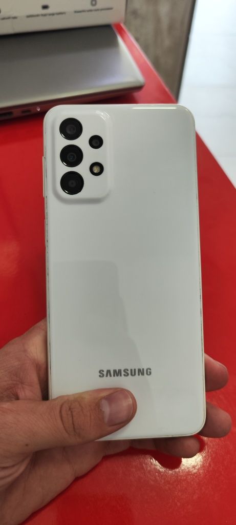 Samsung A23.  128gb