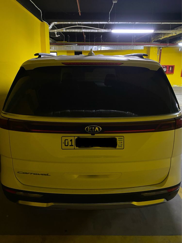 KIA Carnival sotiladi