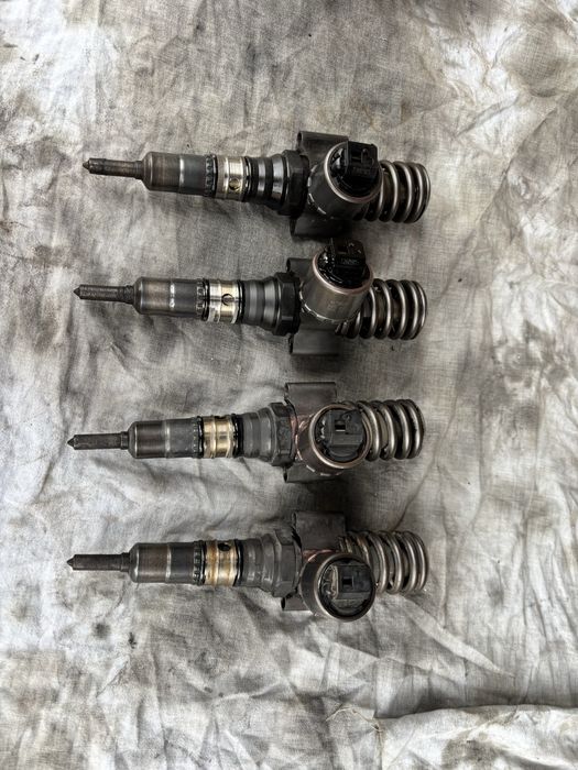 Injectoare a6 c6 2.0 cod motor BRE-BLB
