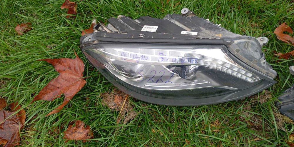 Фарoве и стопове S222  2014/17 и 2017 /20 американски и европейски